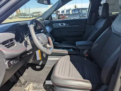 2026 Ford Explorer ST-Line 4WD - Photo 11