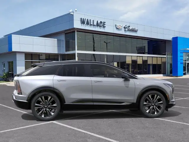 2026 Cadillac OPTIQ Premium Luxury - Photo 9