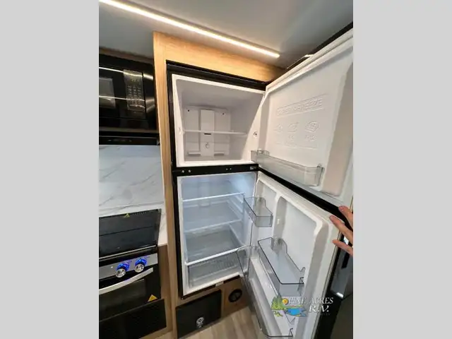 2025 Cruiser Avenir A-25RK Rear Kitchen Couples - Photo 25