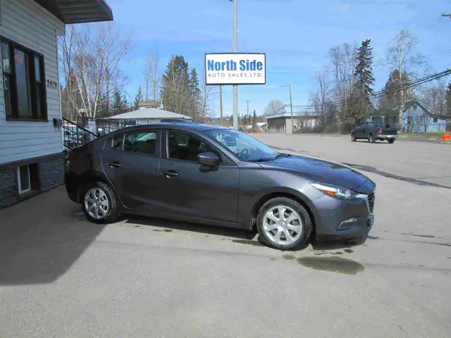 2017 Mazda MAZDA3 Sport - Photo 3