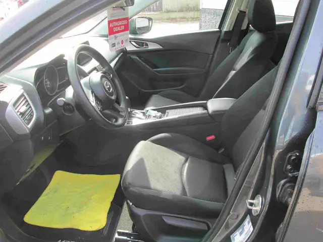 2017 Mazda MAZDA3 Sport - Photo 8