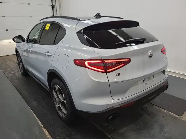 2022 Alfa Romeo Stelvio SPRINT AWD - Navigation System - 81,000K - Photo 4