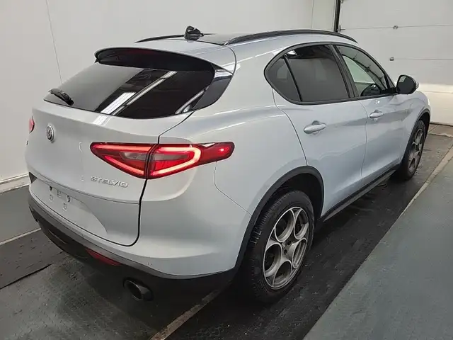 2022 Alfa Romeo Stelvio SPRINT AWD - Navigation System - 81,000K - Photo 6