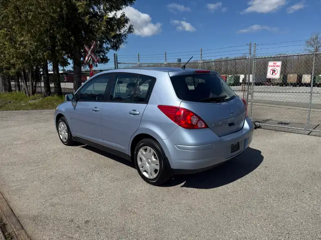 2011 NISSAN VERSA S AUTOMATIC A/C LOCAL BC NO ACCIDENTS AND ONLY - Photo 4