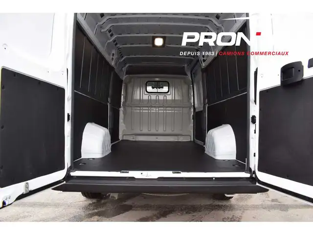 2025 Dodge DodgeRam 3500 High Roof Ext 159WB  Neuf  Séparate - Photo 9