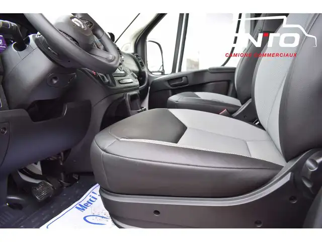 2025 Dodge DodgeRam 3500 High Roof Ext 159WB  Neuf  Séparate - Photo 23