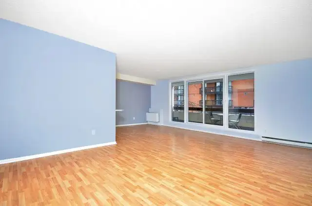 Unit 402-141 Somerset West - Available from June 1st 2026  - Two - Photo 7