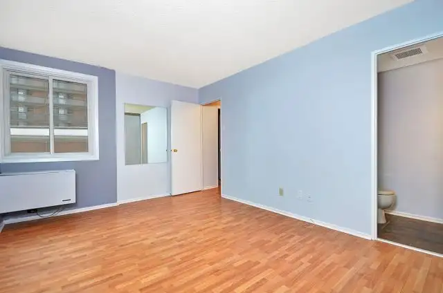 Unit 402-141 Somerset West - Available from June 1st 2026  - Two - Photo 14