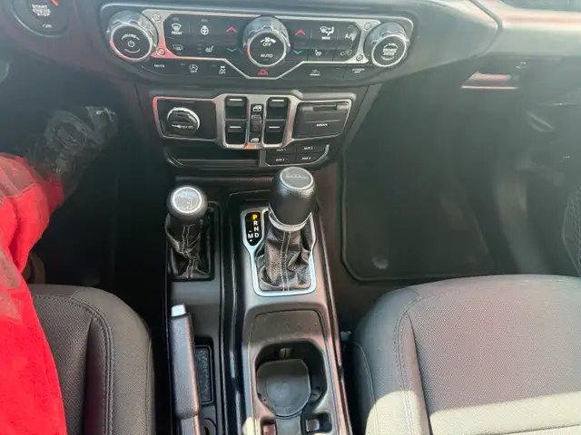 2020 Jeep Gladiator Overland - Photo 13