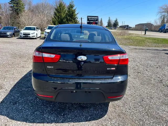 2014 Kia Rio EX - Photo 7