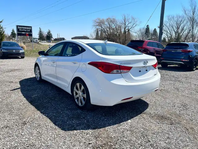 2013 Hyundai Elantra Limited w/Navi - Photo 3