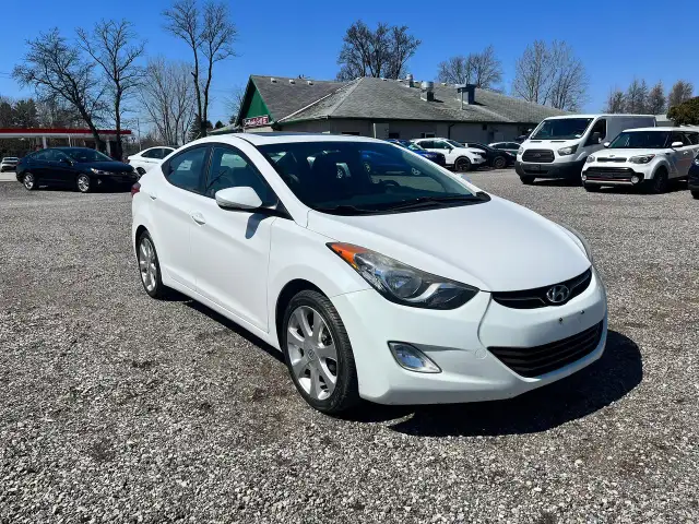 2013 Hyundai Elantra Limited w/Navi - Photo 4