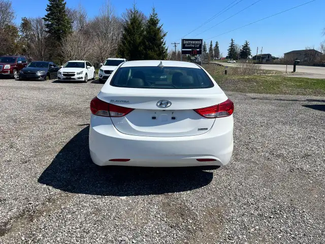 2013 Hyundai Elantra Limited w/Navi - Photo 7