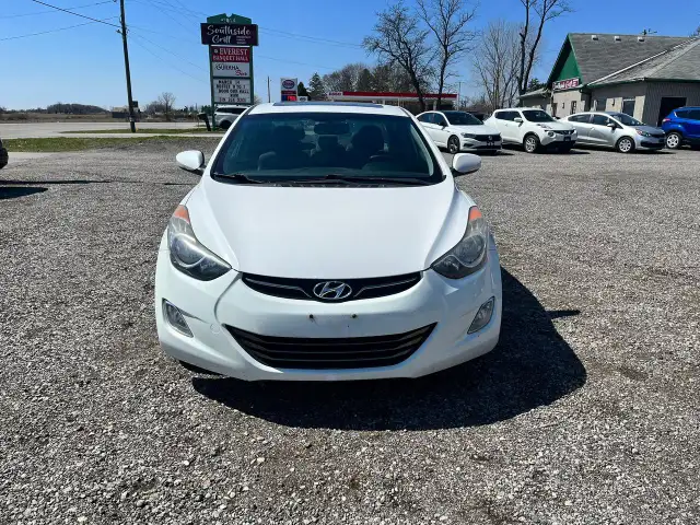 2013 Hyundai Elantra Limited w/Navi - Photo 8