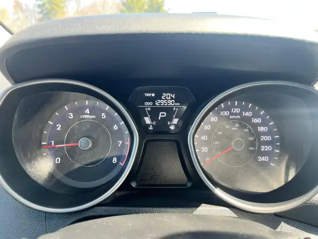 2013 Hyundai Elantra Limited w/Navi - Photo 9