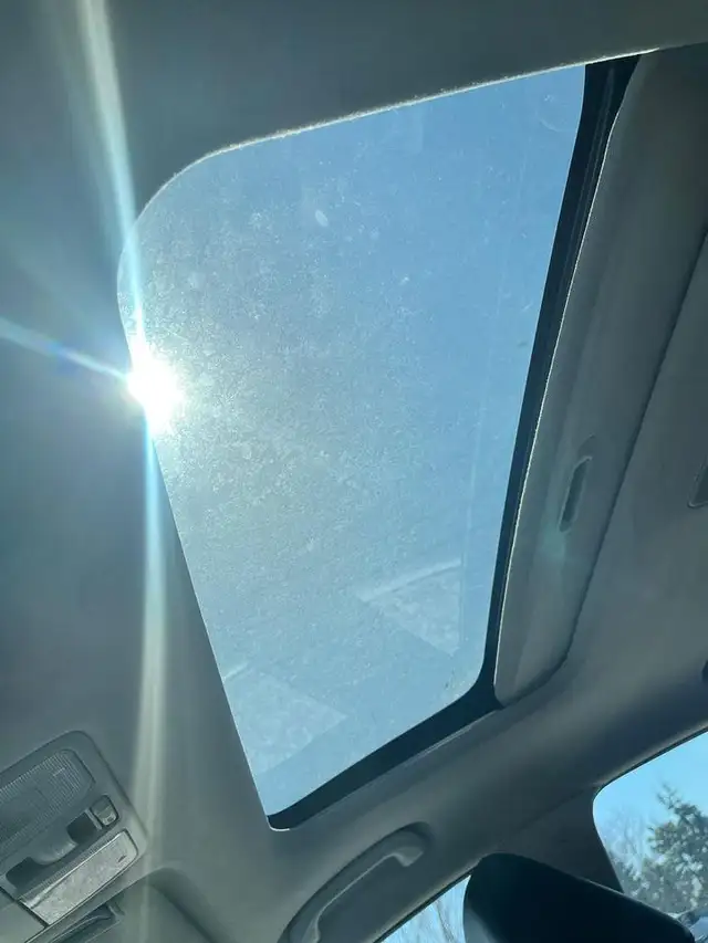 2013 Hyundai Elantra Limited w/Navi - Photo 10