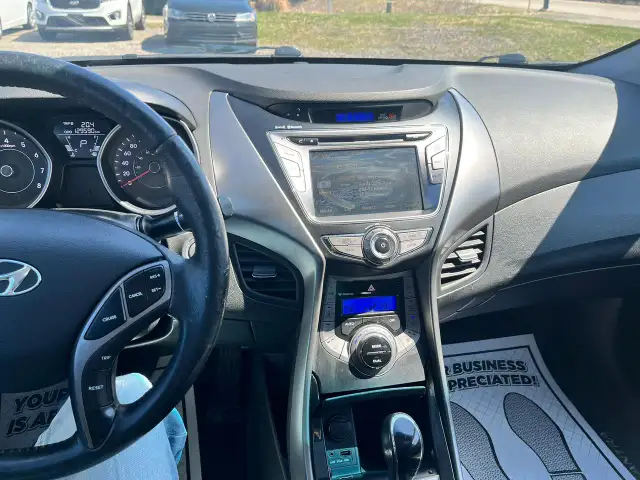 2013 Hyundai Elantra Limited w/Navi - Photo 12