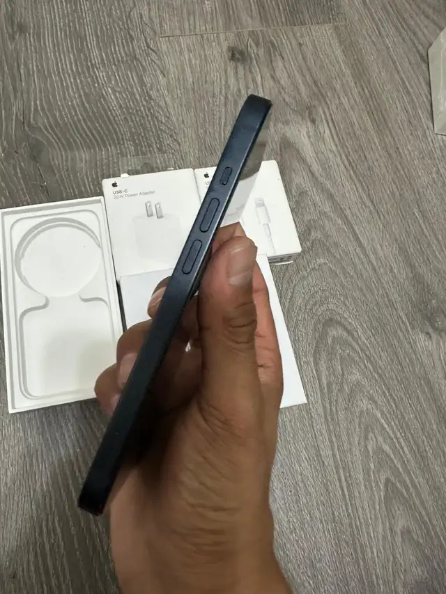 iPhone 13 MINI 512GB - Mint Condition! - Photo 4