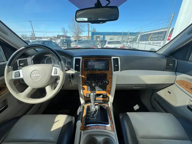 2010 Jeep Grand Cherokee Limited 4WD - Photo 19