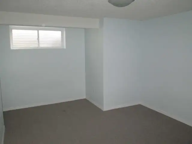 Basement For Rent - Photo 3