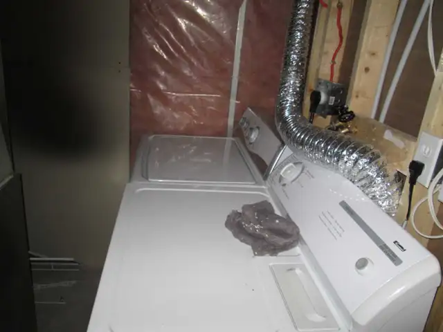 Basement For Rent - Photo 10