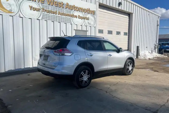 2015 Nissan Rogue S AWD - No Accident - Photo 5