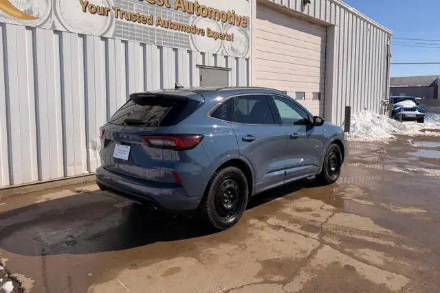 2023 Ford Escape ST Line AWD - No Accident - Photo 5