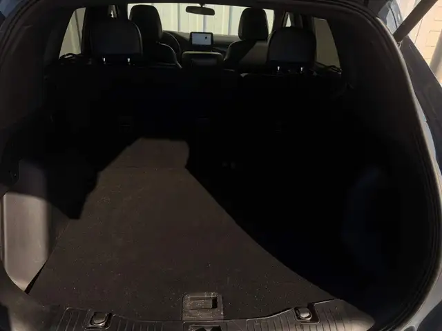 2023 Ford Escape ST Line AWD - No Accident - Photo 11
