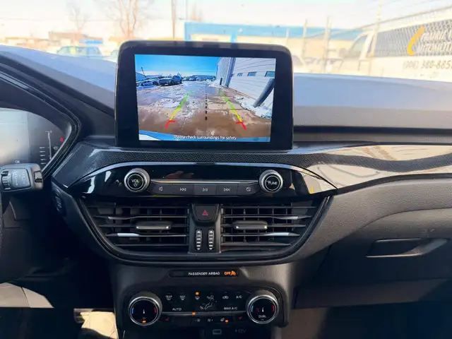 2023 Ford Escape ST Line AWD - No Accident - Photo 13