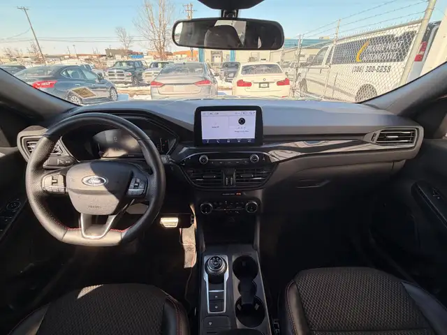 2023 Ford Escape ST Line AWD - No Accident - Photo 18