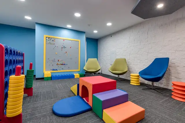 Eagle Pointe - 2 Bedroom   Den available at 800 Eagleson Rd, Kan - Photo 12