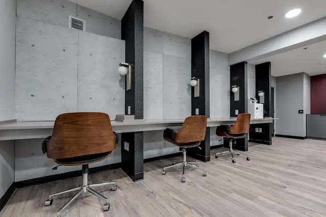 Eagle Pointe - 2 Bedroom   Den available at 800 Eagleson Rd, Kan - Photo 14