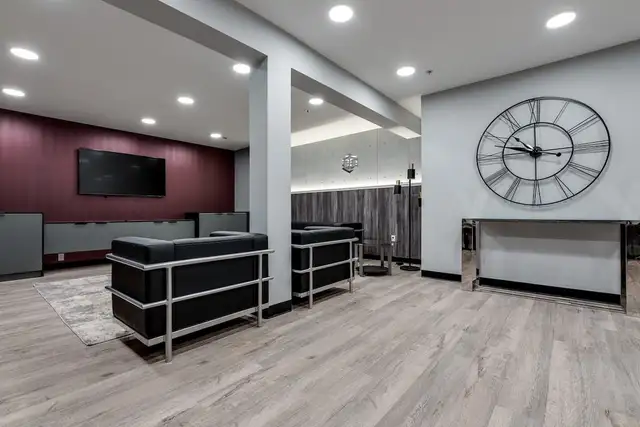 Eagle Pointe - 2 Bedroom   Den available at 800 Eagleson Rd, Kan - Photo 16