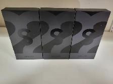 NEW IN BOX Samsung Galaxy S22 128GB – 1 YEAR WARRANTY