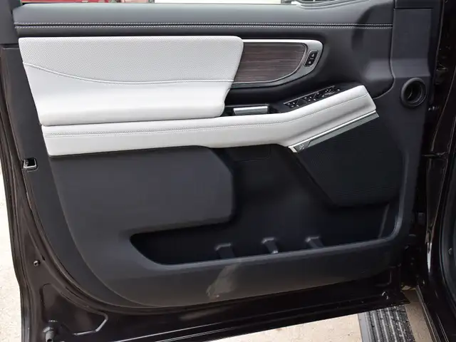 2026 Ford Expedition Platinum Max - Photo 11