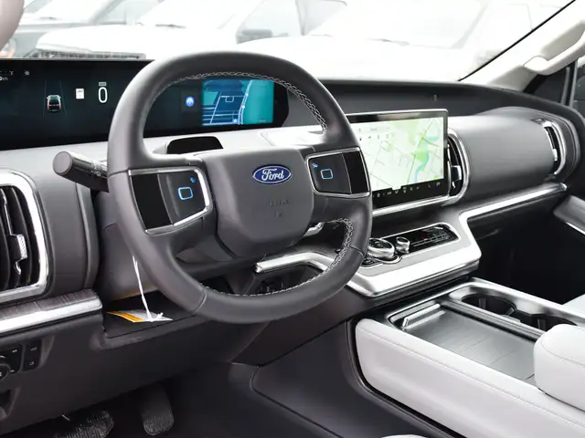 2026 Ford Expedition Platinum Max - Photo 14