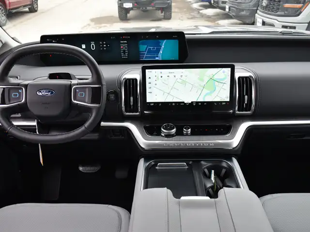 2026 Ford Expedition Platinum Max - Photo 17