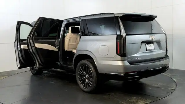 2026 Cadillac Escalade 4WD Platinum Sport - Photo 11