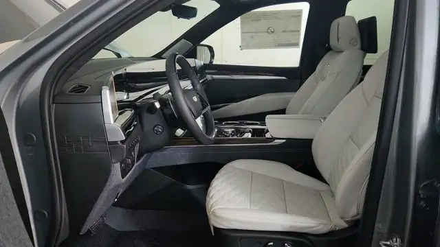 2026 Cadillac Escalade 4WD Platinum Sport - Photo 18