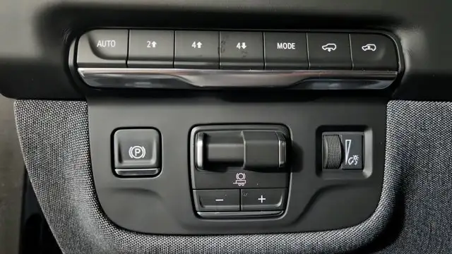 2026 Cadillac Escalade 4WD Platinum Sport - Photo 26