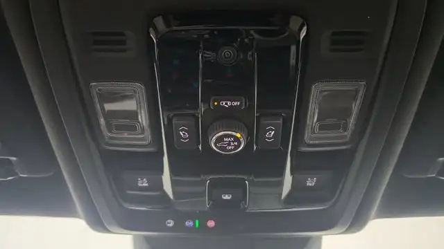 2026 Cadillac Escalade 4WD Platinum Sport - Photo 30