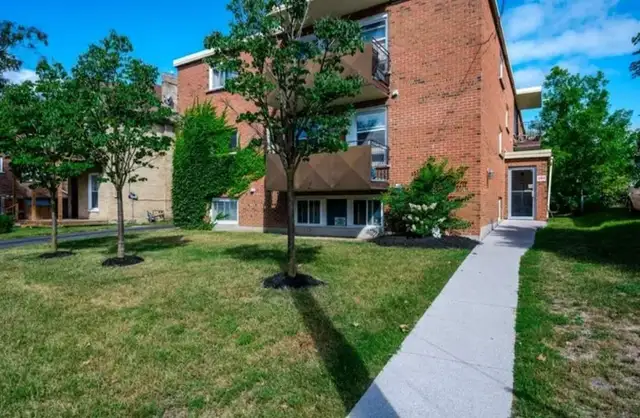 NEWLY RENOVATED 2 Bdrm unit in a SOUGHT AFTER Area. Avail. MAY - Photo 13
