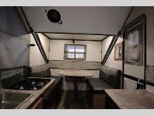 2017 Forest River RV Rockwood Hard Side Series A122BH