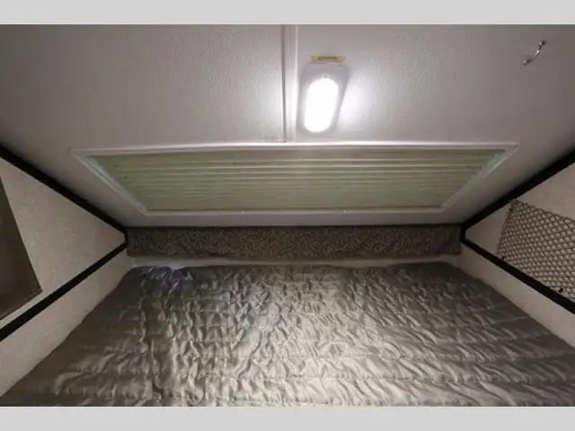 2017 Forest River RV Rockwood Hard Side Series A122BH - Photo 10