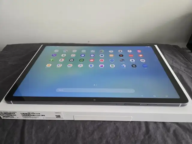 Samsung Galaxy Tab S10 FE 5G 10.9' Wifi   5G cellular- 128GB - Photo 3