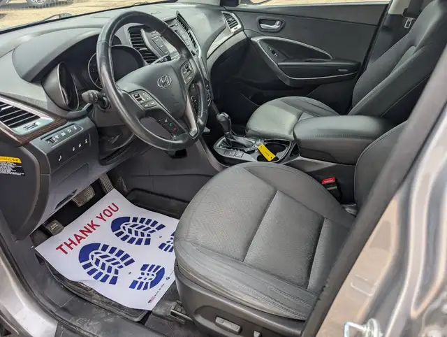 2017 Hyundai Santa Fe XL - Photo 4