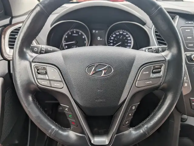 2017 Hyundai Santa Fe XL - Photo 5