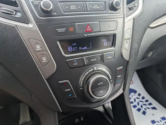 2017 Hyundai Santa Fe XL - Photo 8