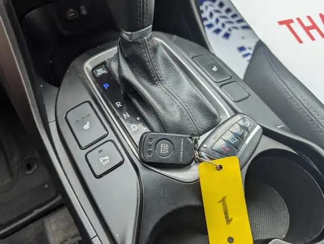 2017 Hyundai Santa Fe XL - Photo 9