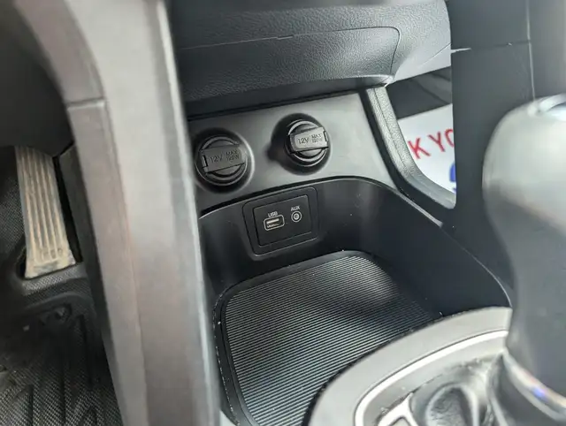 2017 Hyundai Santa Fe XL - Photo 10